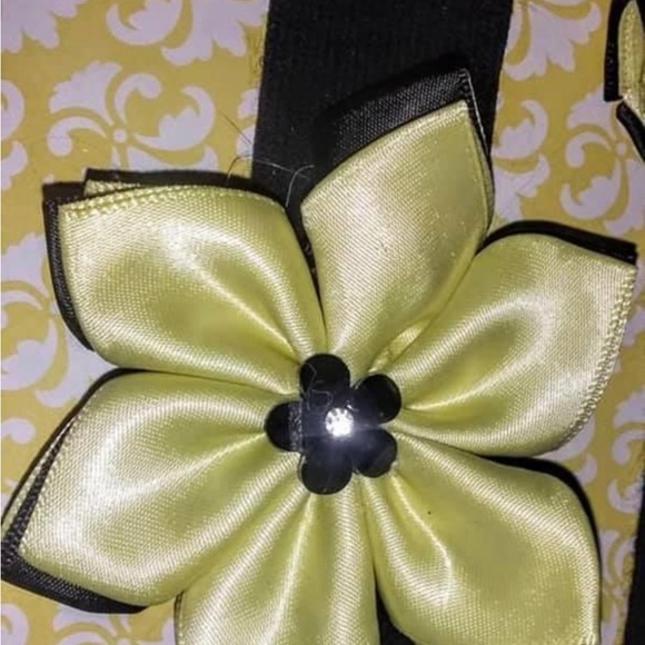 Little Miss Boutique Fantabulous Bows , Makes Bows, headbands, clips and tutus - Picture 5 of 15
